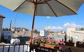 Pedieos Guest House